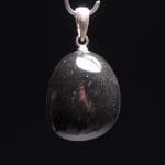 Zwarte onyx hanger met zilveren oogje