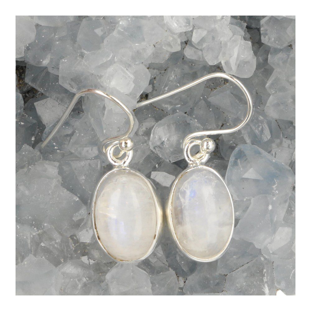 Regenboogmaansteen oorbellen van 13mm hoog en 8mm breed in zilver - detail 1