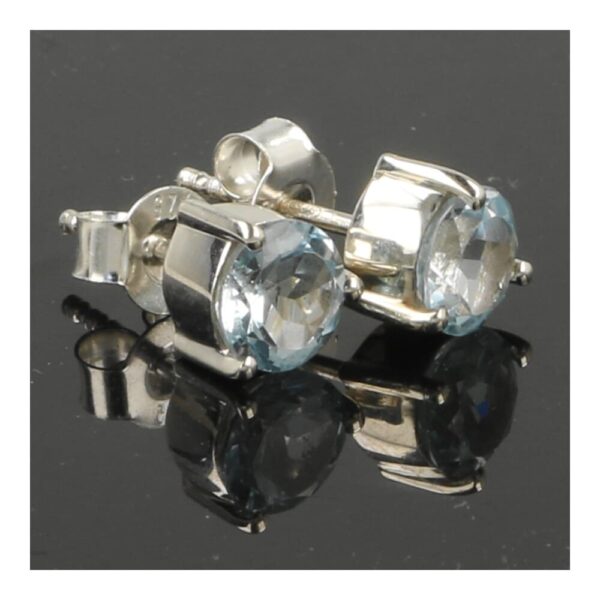 Blauwe topaas oorbel in zilver