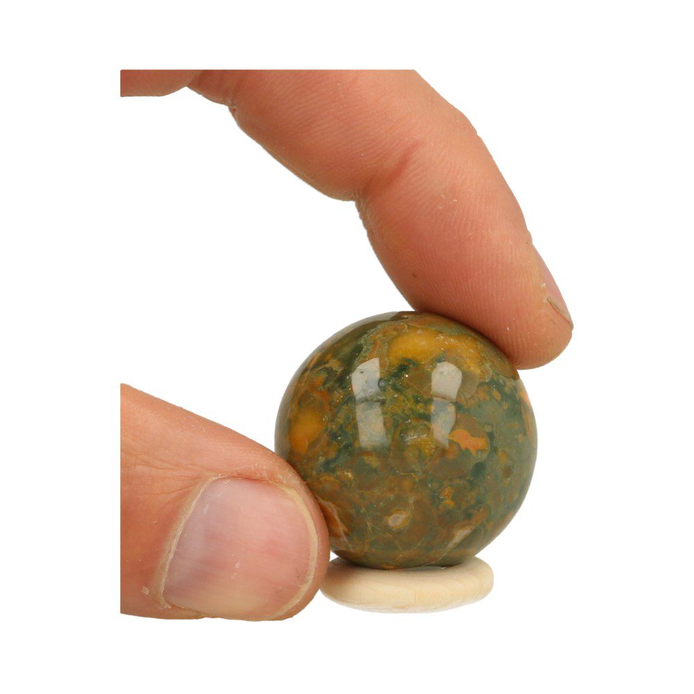 Leuke rhyoliet bol van 3cm op houten ring - met hand