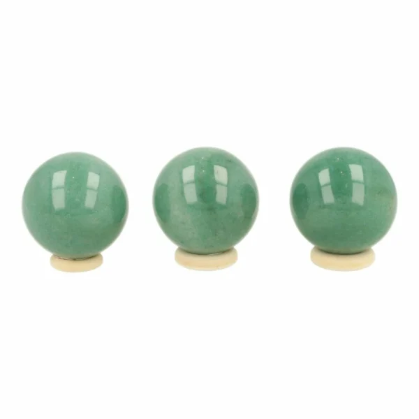 Groene aventurijn bol met diameter van 4cm op houten ring