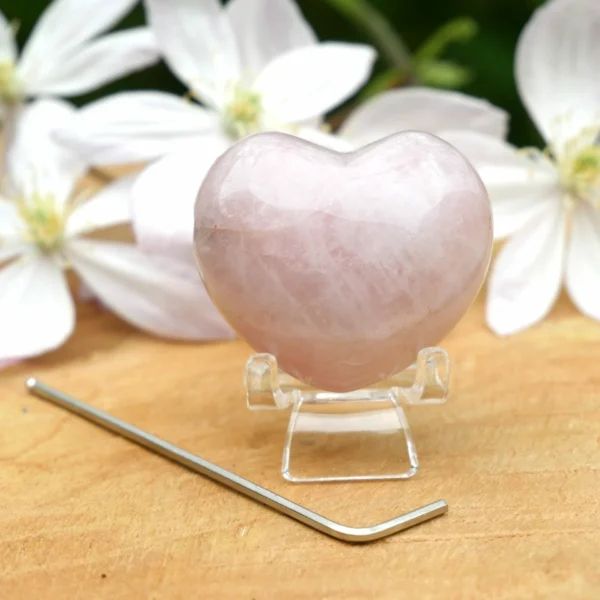 Mini urn van rozenkwarts hart van 4,5cm breed met standaard