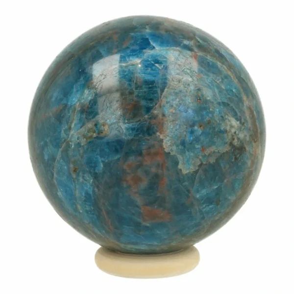 Fraaie blauwe apatiet bol van 64mm diameter met houten ring