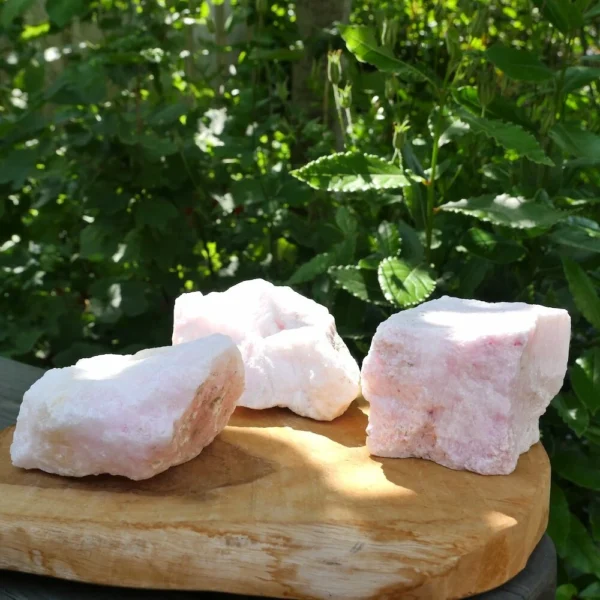 Fraaie stukken ruwe roze aragoniet van 6-9cm lang