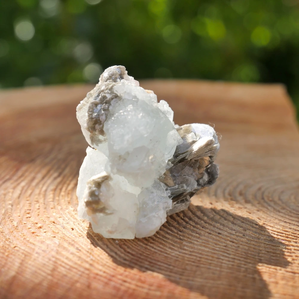 Leuk cluster aquamarijn met mica (nr. 6)