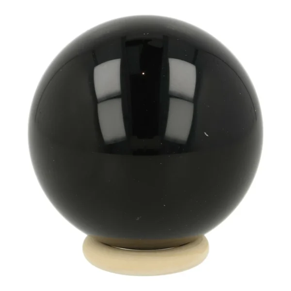 Regenboog obsidiaan bol met diameter van 54mm op houten ring